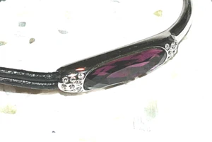 Armband. schwarze Lederkordel & silbernes Band mit riesigem lila ovalem Kristall. Gr. 6 - Bild 1 von 1