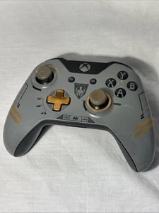 Microsoft Xbox One Limited Edition Call of Duty Advanced Warfare Controller - Bild 1 von 5