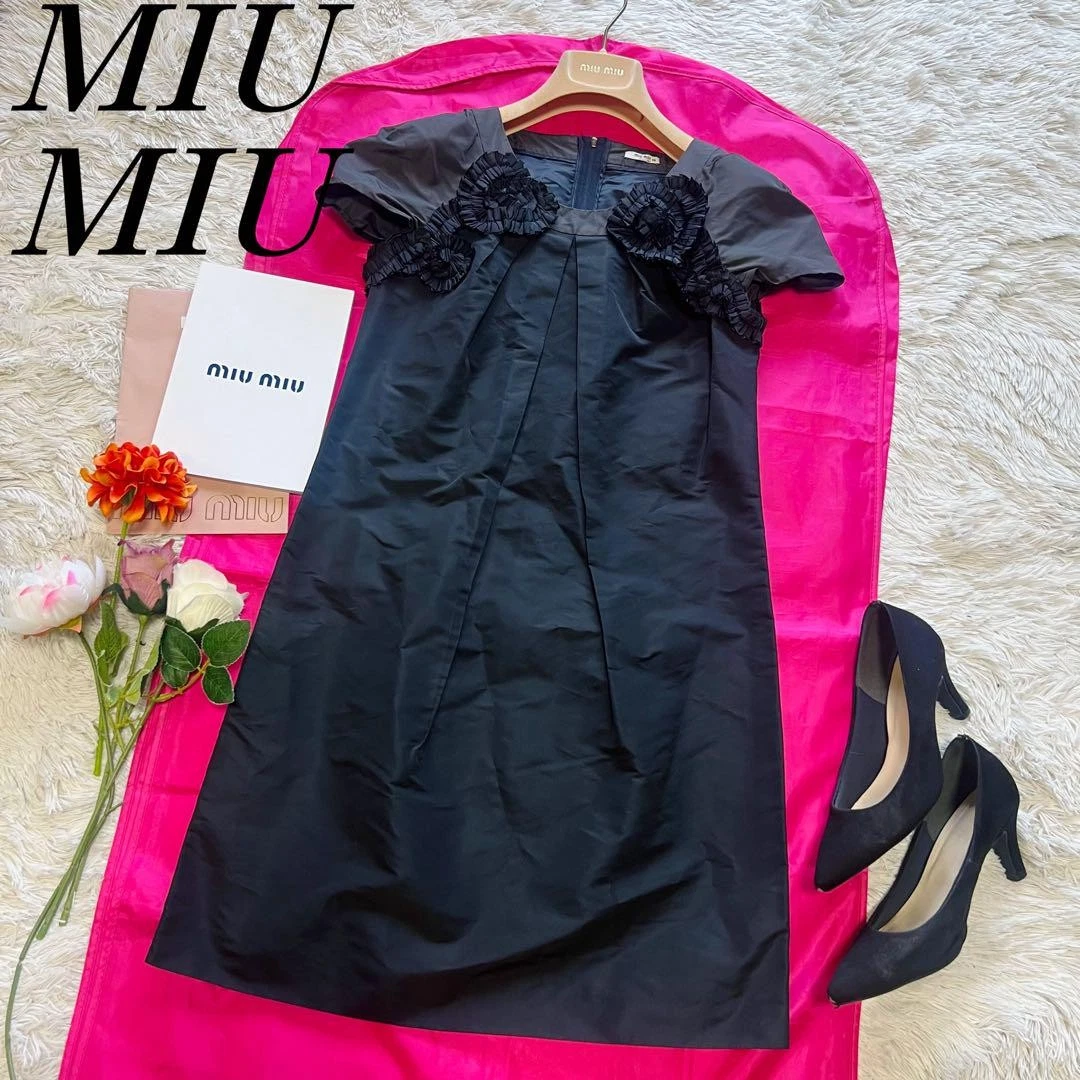 miumiu 花柄ブラウス miumiu 花柄ブラウス