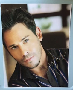 Foto en color firmada de Ricky Paull Goldin todos mis hijos el audaz y el hermoso - Imagen 1 de 1