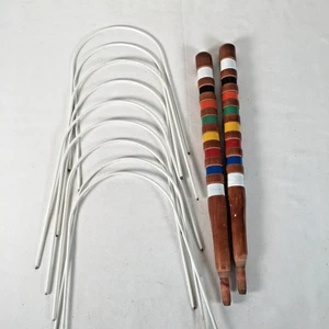 Vintage Krocket Ersatzteile 2 Holzstäbchen und 9 weiße Metallreifen - Bild 1 von 7