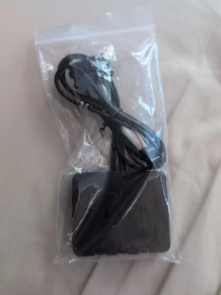 NZXT 3 Port RGB Fan Controller - Image 1 of 1