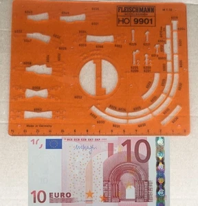 FLEISCHMANN GLEISSCHABLONE für MODELLGLEISE + 50 GLEISSCHRAUBEN - Bild 1 von 2