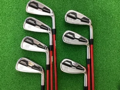 Juego de hierros Bridgestone J15DPF 2014 7 piezas 4-Pw Stiff Tour AD J15-11I DIESTRO Foto 1 de 4