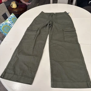 Women's Loose Fit Utility Cargo Pants - Universal Thread Olive Green size 6 - Picture 1 of 10
