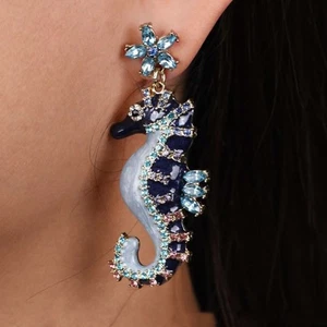 Luxury diamond-encrusted seahorse earrings are fashionable and exaggerated - Picture 1 of 4