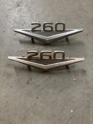 Ford Falcon 260 1964 emblemas de guardabarros Foto 1 de 4