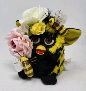 OOAK Originale Bee Happy Furby Bees Vintage Furbies Non Parlante LEGGI Da Vedere - Foto 1 di 11