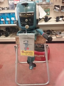 7.5 HP Evinrude outboard motor 1957 low hours - Picture 1 of 8