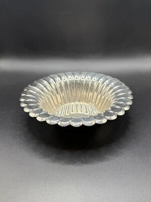 Cuenco festoneado de plata esterlina vintage Alfredo Ortega & Sons México .925 Foto 1 de 4