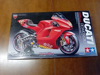 DUCATI DESMOSEDICI TAMIYA 1/12 - Immagine 1 di 4
