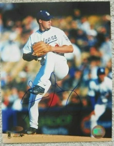 Eric Gagne Signed Autographed 8x10 Photo Los Angeles Dodgers Just MInors COA CY - Picture 1 of 6