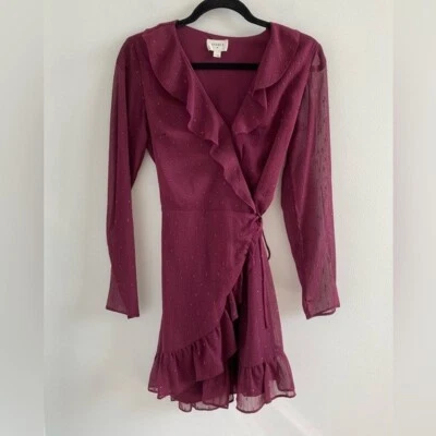 Vestido envolvente Everly granate manga larga con volantes talla pequeña Foto 1 de 4