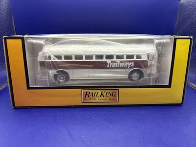 MTH Rail King  Trailways Bus    Chicago, Ill  Die-Cast Bus 8” Long - Image 1 of 4