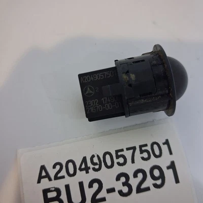 2007-2014 Mercedes-Benz C-Class Sun Solar Sensor A2049057501 - Image 1 of 4