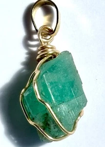 22 carasts Genuine Colombian raw emerald pendant , 18k gold plated stainless - Picture 1 of 10
