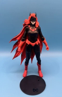 McFarlane DC Multiverse Gold Label Batwoman 7” Action Figure From 3-Pack - Image 1 of 3
