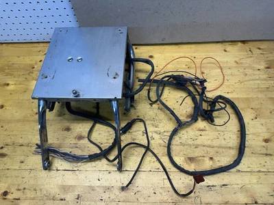 Harley-Davidson Ultra CB 77093-93 1993-98 Touring Radio Soporte Cableado Foto 1 de 4