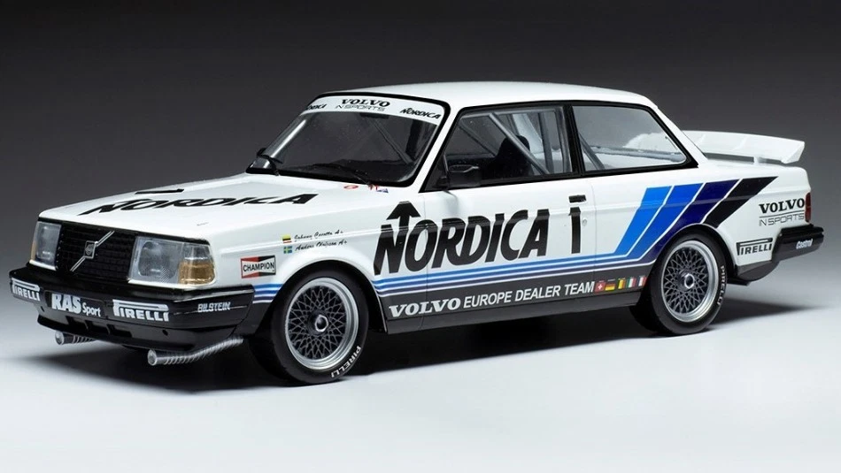 Ixo Model VOLVO 240 TURBO N.1 ETCC BRUNN 1986 CECOTTO/OLOFSSON 1 18