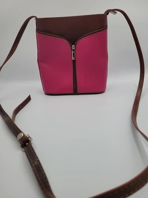 Vera Pelle Hot Pink Small Crossbody EUC Made In Italy - Image 1 of 4