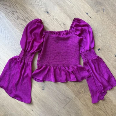 Top Meraki Para Mujer L Rosa Fucsia Calado Peplum Manga Larga Campana Acampanada Usado en Excelente Condición Foto 1 de 4