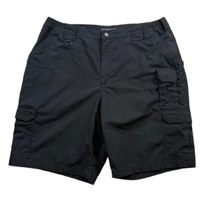 5.11 Tactical Men's Black Cargo Shorts Size 40 Utility Workwear Outdoor - Picture 1 of 8