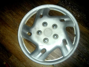 16" inch- Universal Wheelcover Hubcap - SILVER # KT900 - Picture 1 of 5