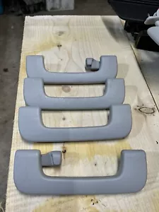 02-08 AUDI A4 B7 INTERIOR MANGO SUPERIOR JUEGO DE 4 FABRICANTE DE EQUIPOS ORIGINALES Gris - Imagen 1 de 2