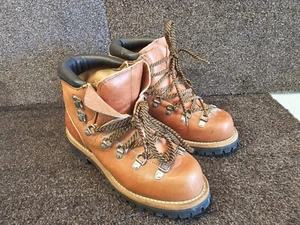 VTG 70s RED WING IRISH SETTER LEATHER HIKING/MOUNTAINEERING BOOTS Size 5.5 C - Picture 1 of 6