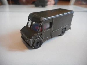 Efsi Commer 302 in Army GReen - Picture 1 of 1