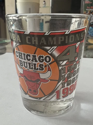 Chicago Bulls Champion 2 plastic cups and shot glass plus Jordan & Jackson cards Cover