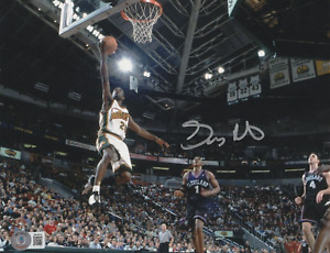 GARY PAYTON  SEATTLE SUPERSONICS  BECKETT AUTHENTICATED  ACTION SIGNED 8X10