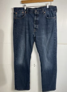 Levi's 501 Jeans Herren 40x32 Blau Denim Original Straight Leg Light Wash Getragen - Bild 1 von 9