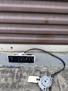 1999-2004 Ford Mustang SVT Heater AC Climate Controls / 8AD - Picture 1 of 5
