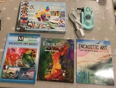 COLLEZIONE DI SET ARTE ENCAUSTICA, LIBRI, FERRO DA STIRO - OGGETTI NUOVI - Immagine 1 di 4