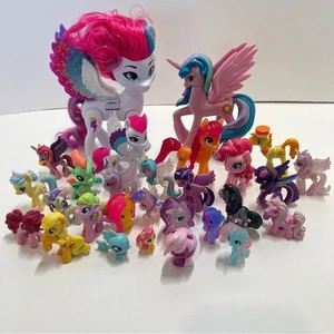 GRANDE Lote de Juguetes Coleccionables My Little Pony MLP Minis Zipp Storm Princesa Pegaso - Imagen 1 de 16