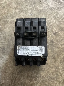 SIEMENS Q21530CT 30 Double Two 15-Amp Single Pole Circuit Breaker, Black - Picture 1 of 4