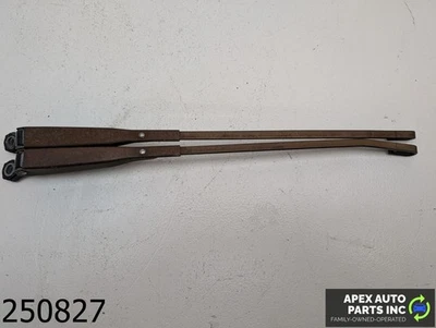 OEM 1985 Jaguar XJS 4.2L Wiper Arm Cleaner Windshield Windscreen Left Right - Image 1 of 4