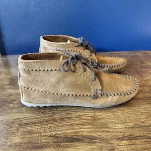 Minnetonka Damenschuhe Größe 6,5 Wildleder-Mokassin braun Wildleder - Bild 1 von 11