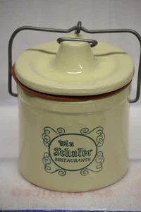 VAJILLA DE GRES VERDE COMO NUEVA RESTAURANTE WIN SCHULER VINTAGE DICIEMBRE 1977 CON TAPA APRETADA - Imagen 1 de 1