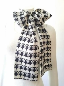 AUTHENTIC THOMAS WYLDE BLACK & WHITE SILK SKULL PRINT PATTERN SCARF OBLONG SHAWL - Picture 1 of 11
