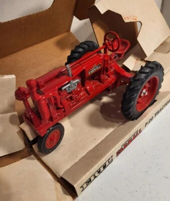 ERTL McCormick-Deering Farmall F-20 1/16 Scale Diecast Metal Tractor 437 - Image 1 of 4