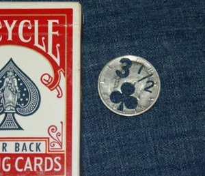 3 e 1/2 di Clubs CARD COIN (Sterling Magic, anni '80) MEZZO DOLLARO -- TMGS - Foto 1 di 3