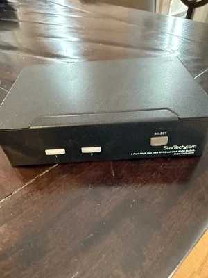 StarTech SV231DVIUAHR 2-port dual DVI USB KVM switch with audio and USB 2.0 - Image 1 of 3