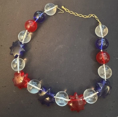 "Collar patriótico con cuentas rojo blanco azul estrellas cuentas acrílicas 18"" de largo" Foto 1 de 2