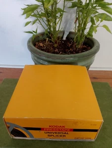Empalmadora Kodak Presstape Universal Vintage 8mm/SUPER 8/16mm NUEVA en Caja Original - Imagen 1 de 11