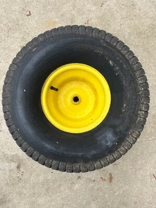 John Deere LA145 20x10.00-8 Rear Wheel Rim & Tire w/ Tube GX10364 GY20637 LA - Picture 1 of 5