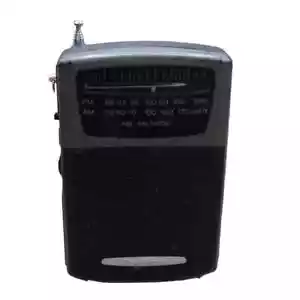 Radio Shack AM/FM radio tascabile 12-464 con controllo tono funziona - Foto 1 di 6