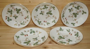 Fruteros Wedgwood Wild Strawberry (5), porcelana de hueso de 5" (S14) - Imagen 1 de 8