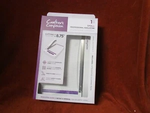 Crafter's Companion Profi Guillotine 8,75 Zoll - klein, weiß mit lila - Bild 1 von 4